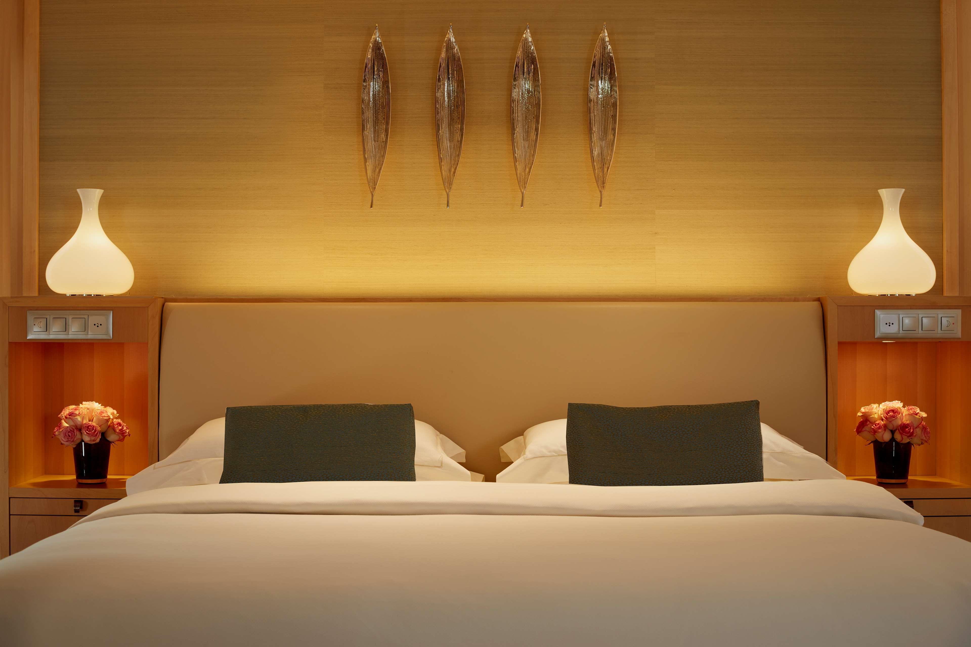 Park Hyatt Zurich - City Center Luxury Eksteriør billede